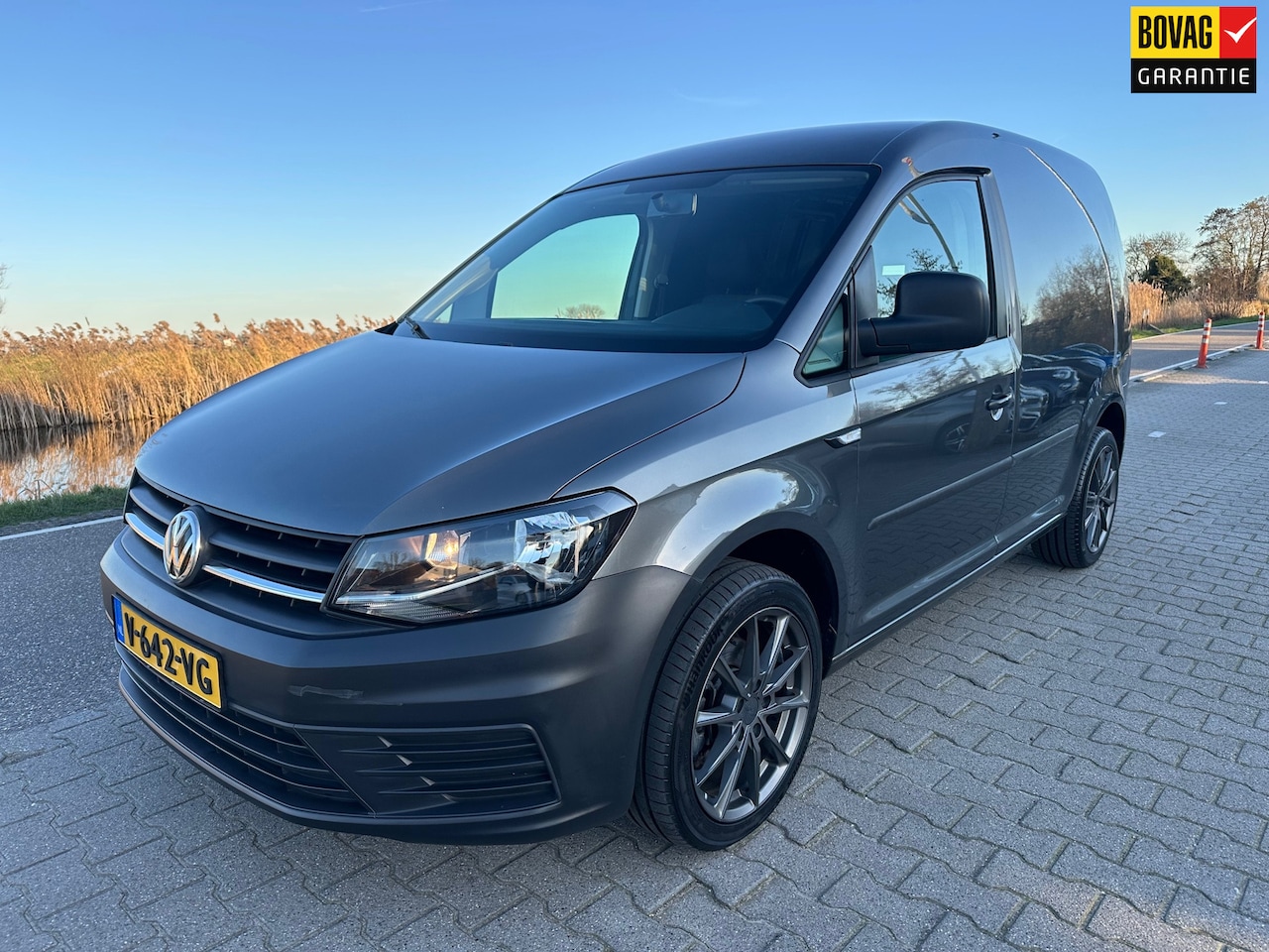 Volkswagen Caddy - 2.0 TDI L1H1 BMT Economy Business 2.0 TDI L1H1 BMT Economy Business, Airco, CV, Elektrische ramen, Bluetooth - AutoWereld.nl