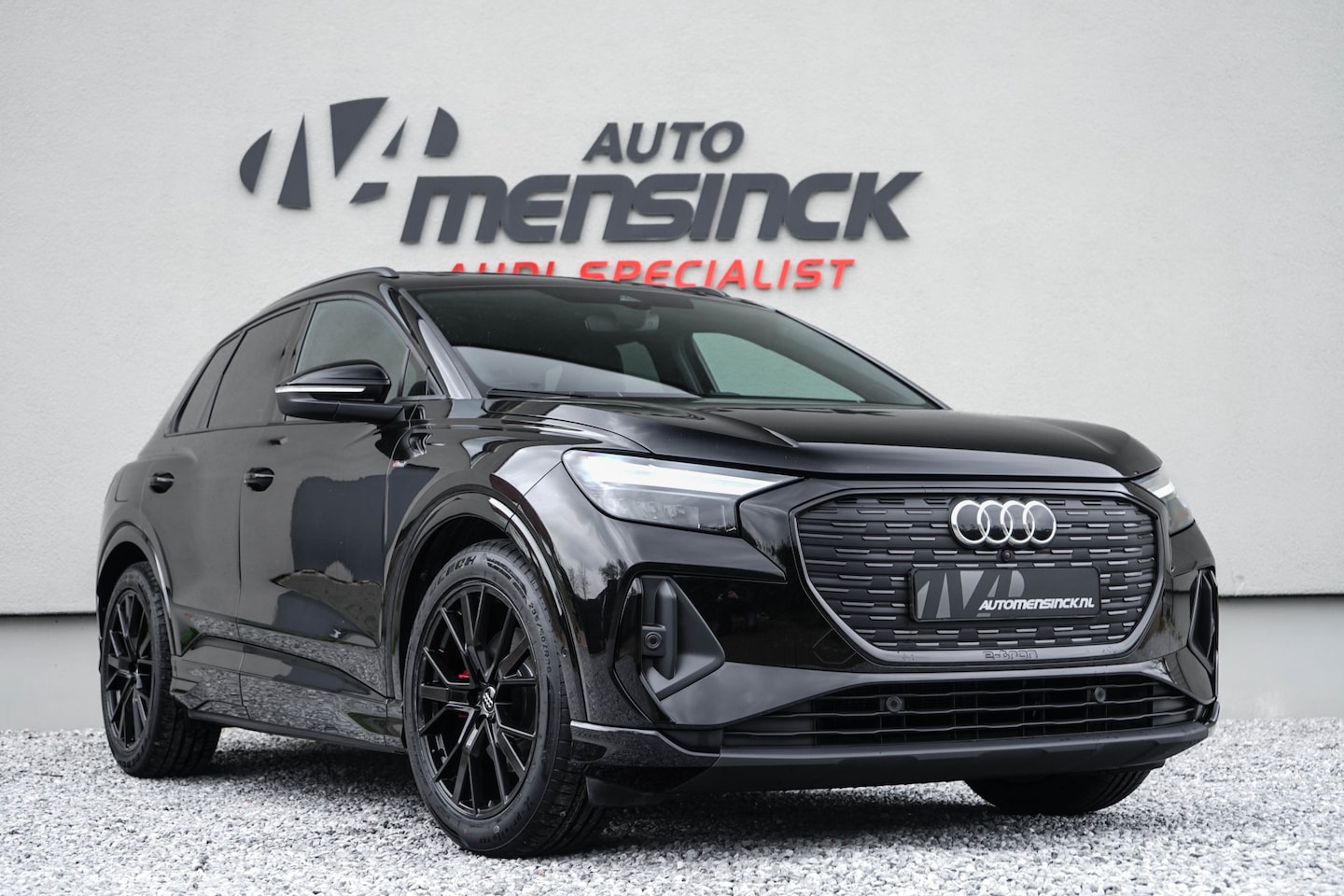 Audi Q4 e-tron - 35 / 2x S-line/ Head-up Display/ Standkachel/ Adaptive Cruise Control/ Panoramadak/ 125KW - AutoWereld.nl