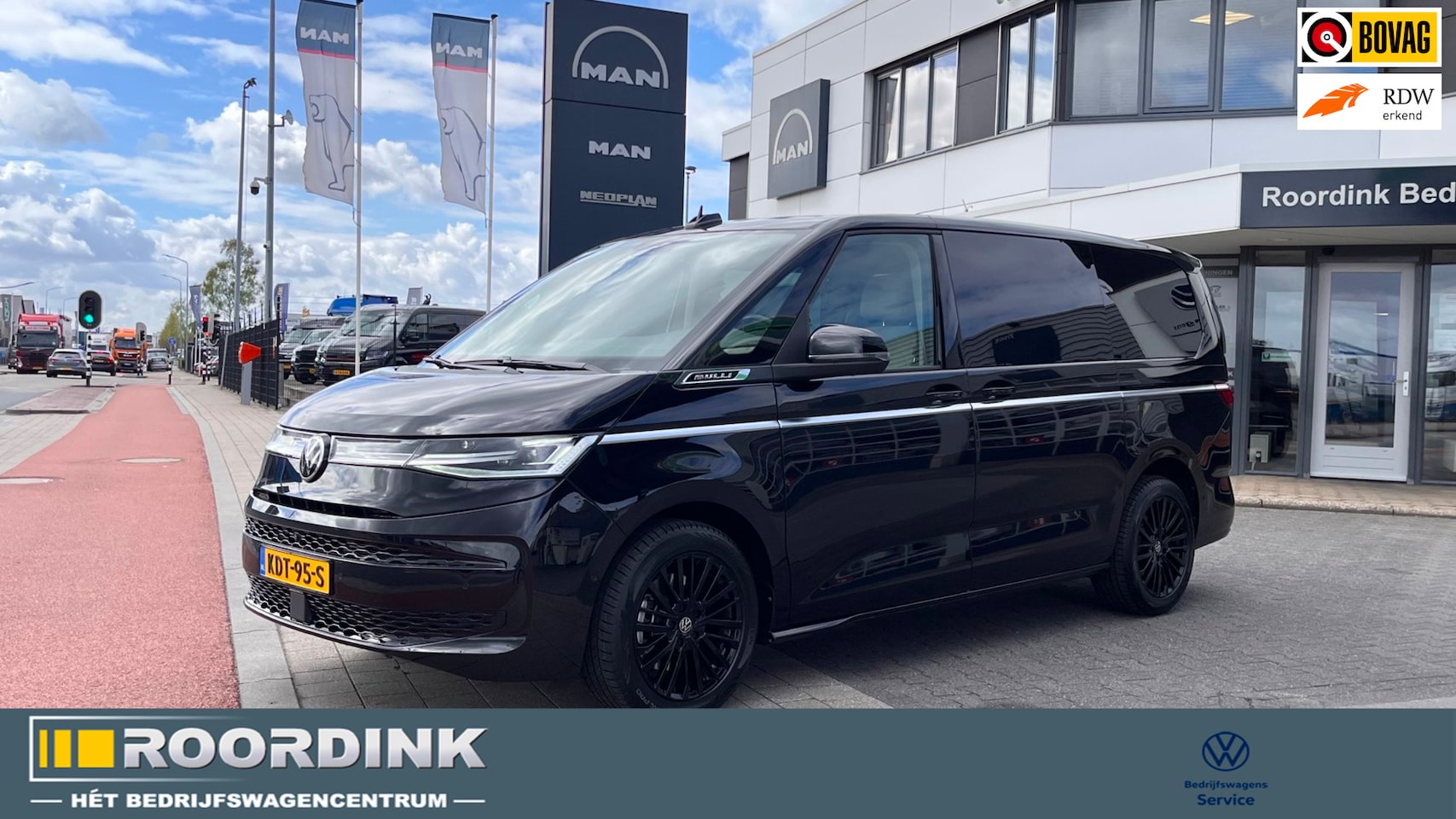 Volkswagen Multivan - 1.5 eHybrid L2 Bulli Edition 4Motion BTW auto Black Power - AutoWereld.nl