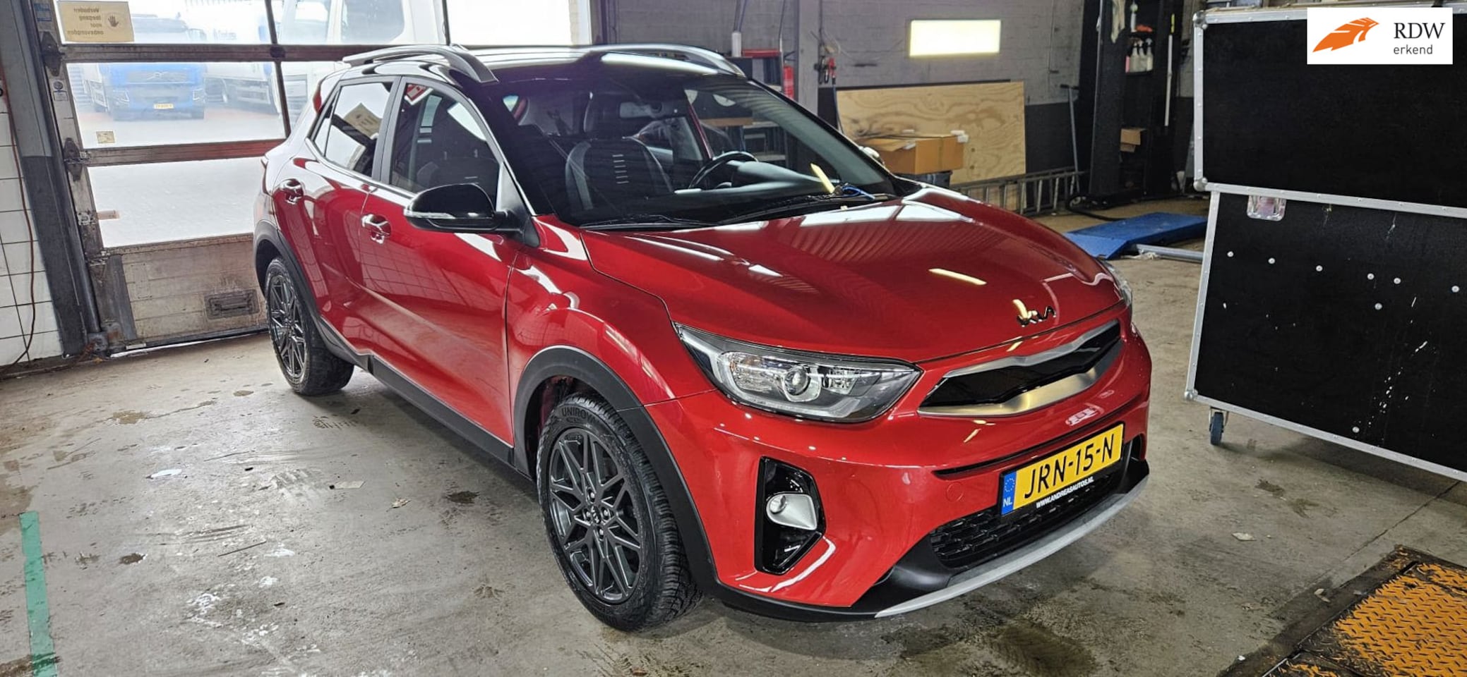 Kia Stonic - 1.0 T-GDi DynamicPlusLine 1.0 T-GDi DynamicPlusLine - AutoWereld.nl