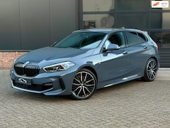 BMW 1-serie - 118i M-Sport Edition M-stoelen/NAP/19inch