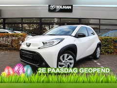 Toyota Aygo X - 1.0 VVT-i MT First 2e Paasdag open van 10:00 - 15:00 | Rijklaar | Stoelverw. | Clima | LED