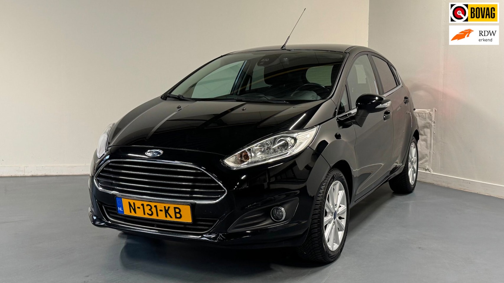Ford Fiesta - 1.0 Titanium | NIEUWE DISTRIBUTIE | PARKEERSENS. | VOORRUITVERWARM. | - AutoWereld.nl