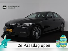 BMW 3-serie - 330i Executive Edition (ACHTERUITRIJCAMERA, NAVIGATIE, HEAD-UP DISPLAY, PARKEERSENSOREN, D