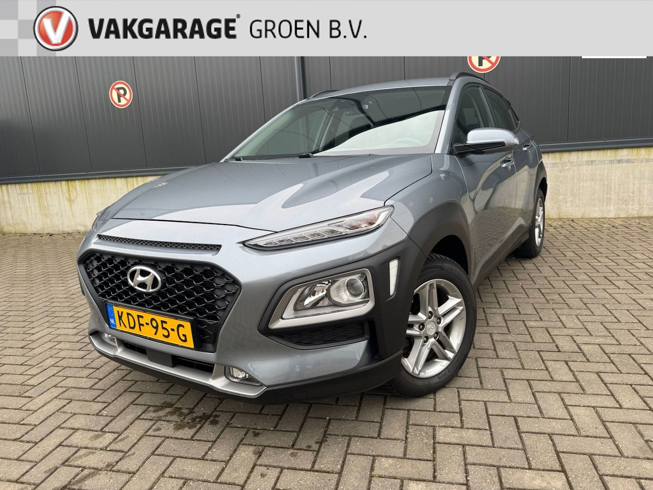 Hyundai Kona - 1.0 T-GDI i-Drive / clima / cruise / camera / stoelverw. / Apple Carplay ! - AutoWereld.nl