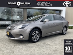 Toyota Avensis Wagon - 1.8 VVTi Dynamic | Trekhaak | Stoelverwarming | PDC