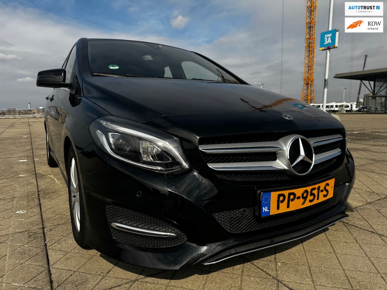 Mercedes-Benz B-klasse - 180 AUTOMAAT AIRCO CRUISE CAMERA - AutoWereld.nl