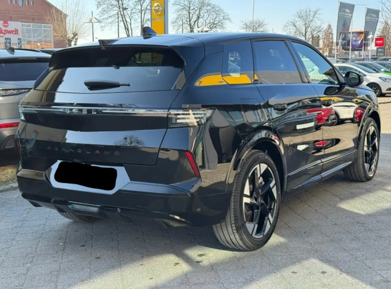 Opel Grandland - 1.6 Plug-in-Hybrid Ultimate 195pk 4x Beschikbaar! | Schuif-/Kanteldak | Afn. Trekhaak | FO - AutoWereld.nl