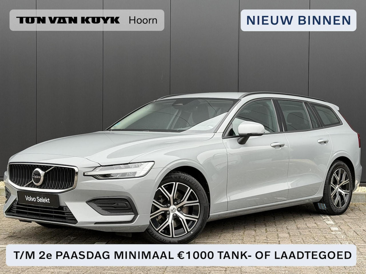 Volvo V60 - 2.0 B3 Essential Edition Elek. trekhaak / Driver Assist / Driver pack / adaptieve cruise / - AutoWereld.nl