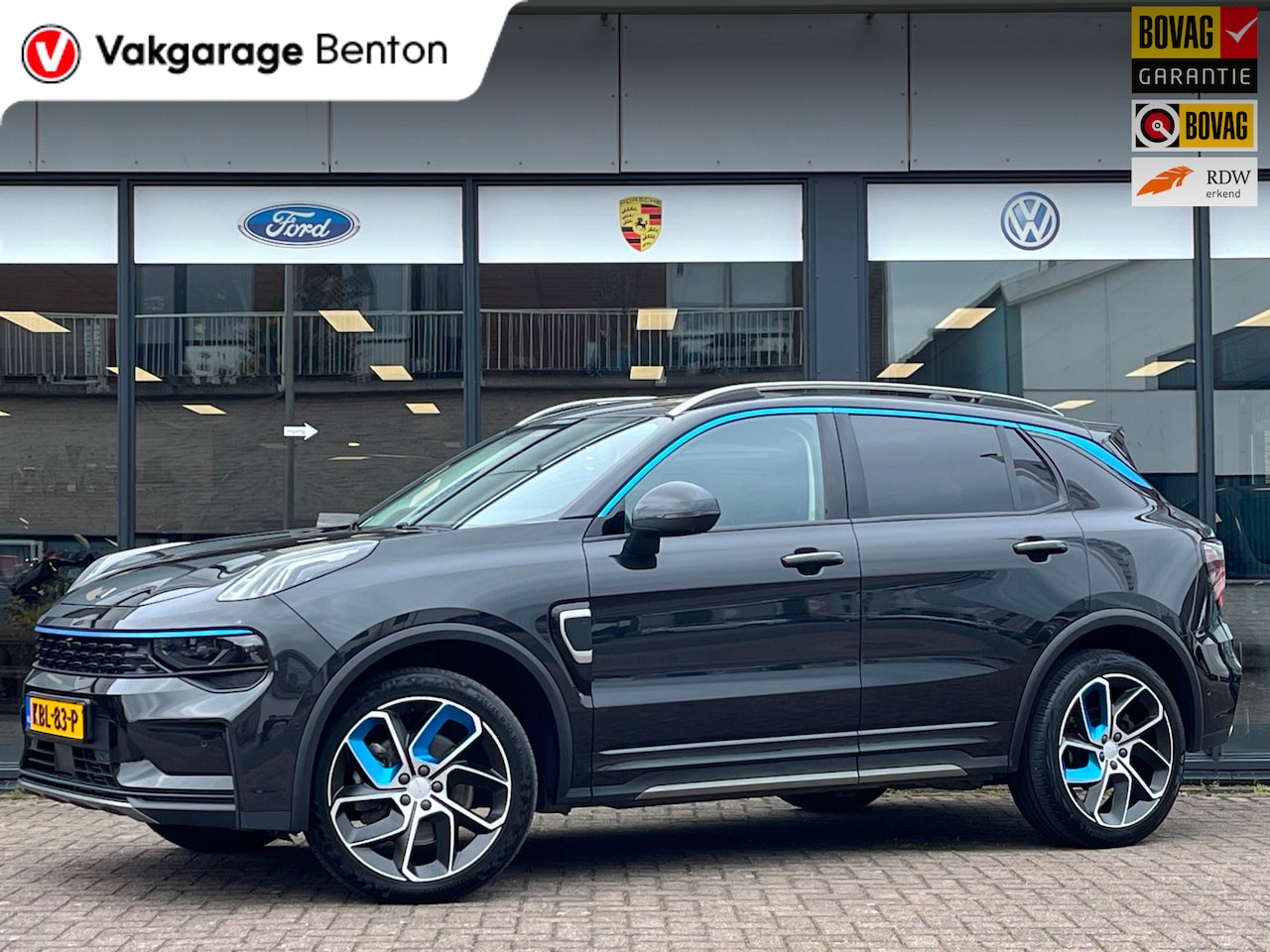 Lynk & Co 01 - 1.5 Plug-In Hybrid | Panoramadak | 360°C Camera | Infinity Premium Audio | Apple CarPlay | - AutoWereld.nl