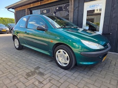 Peugeot 206 - 1.4 XR