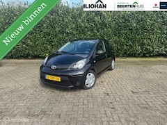 Toyota Aygo - 1.0 VVT-i Now