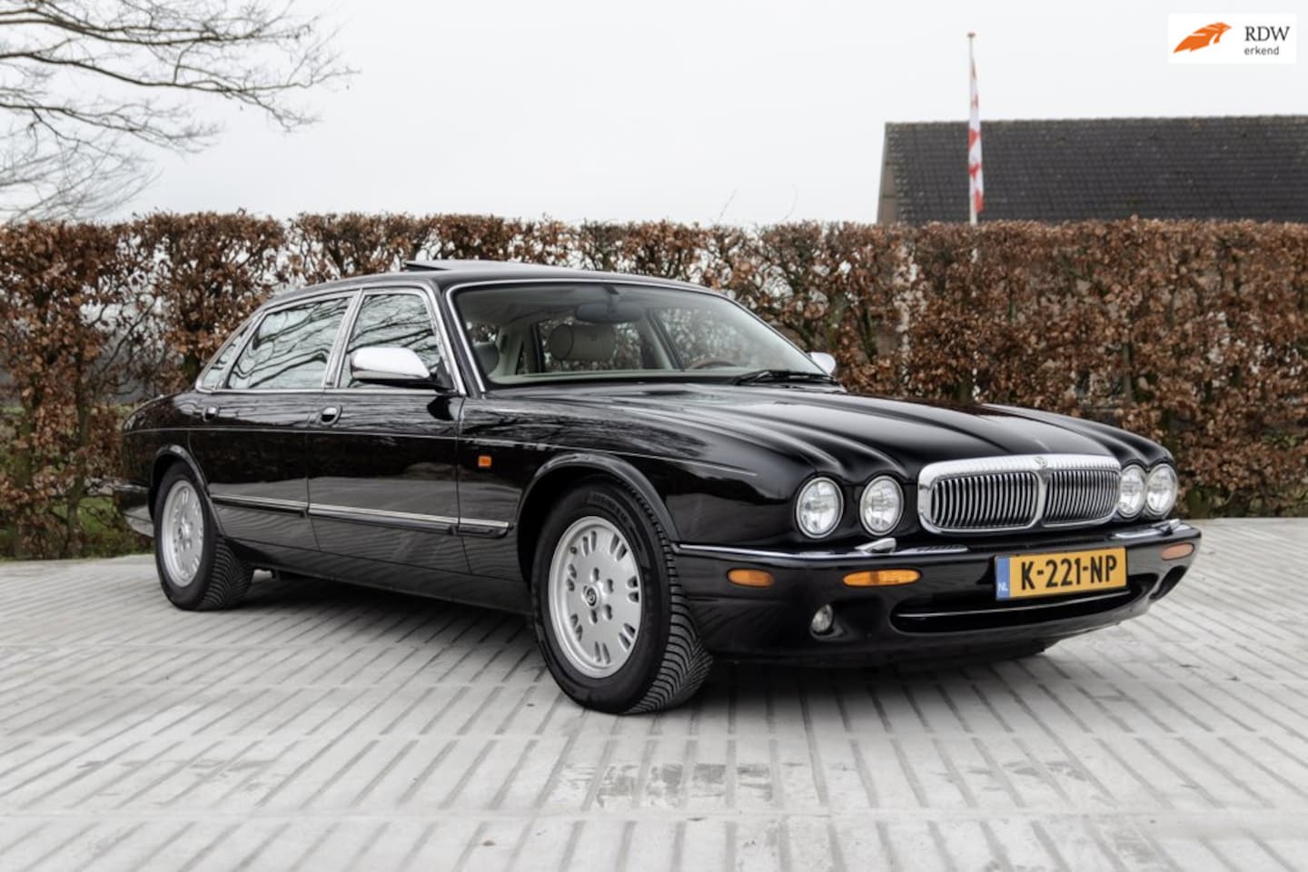 Daimler 4.0 - 4.0 V8 LWB - AutoWereld.nl