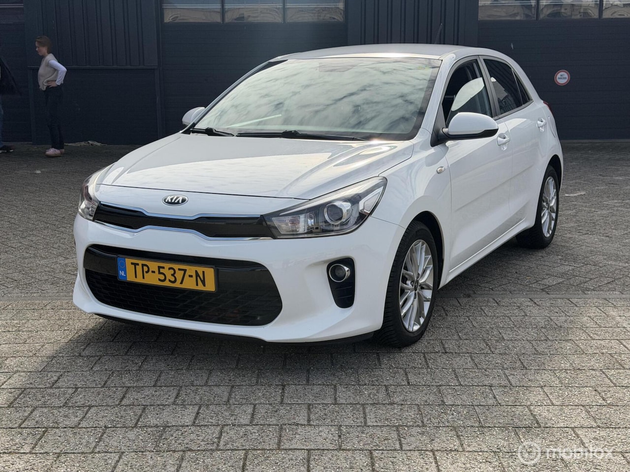 Kia Rio - 1.4 CRDi EXPORT PRIJS - AutoWereld.nl