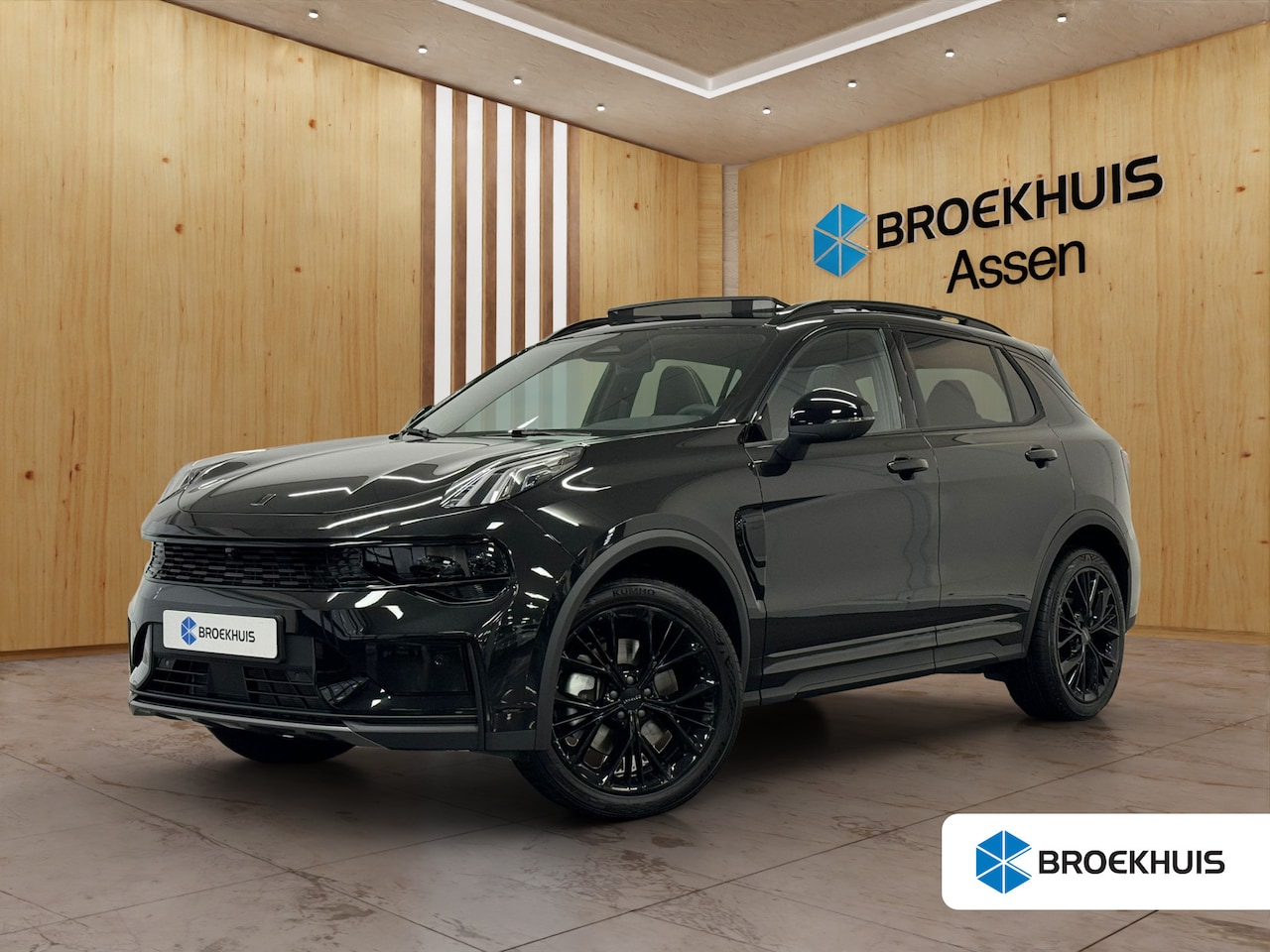 Lynk & Co 01 - More | Panoramadak | 360 camera | Stoel + Stuurverwarming |Adaptieve cruise control | BLIS - AutoWereld.nl