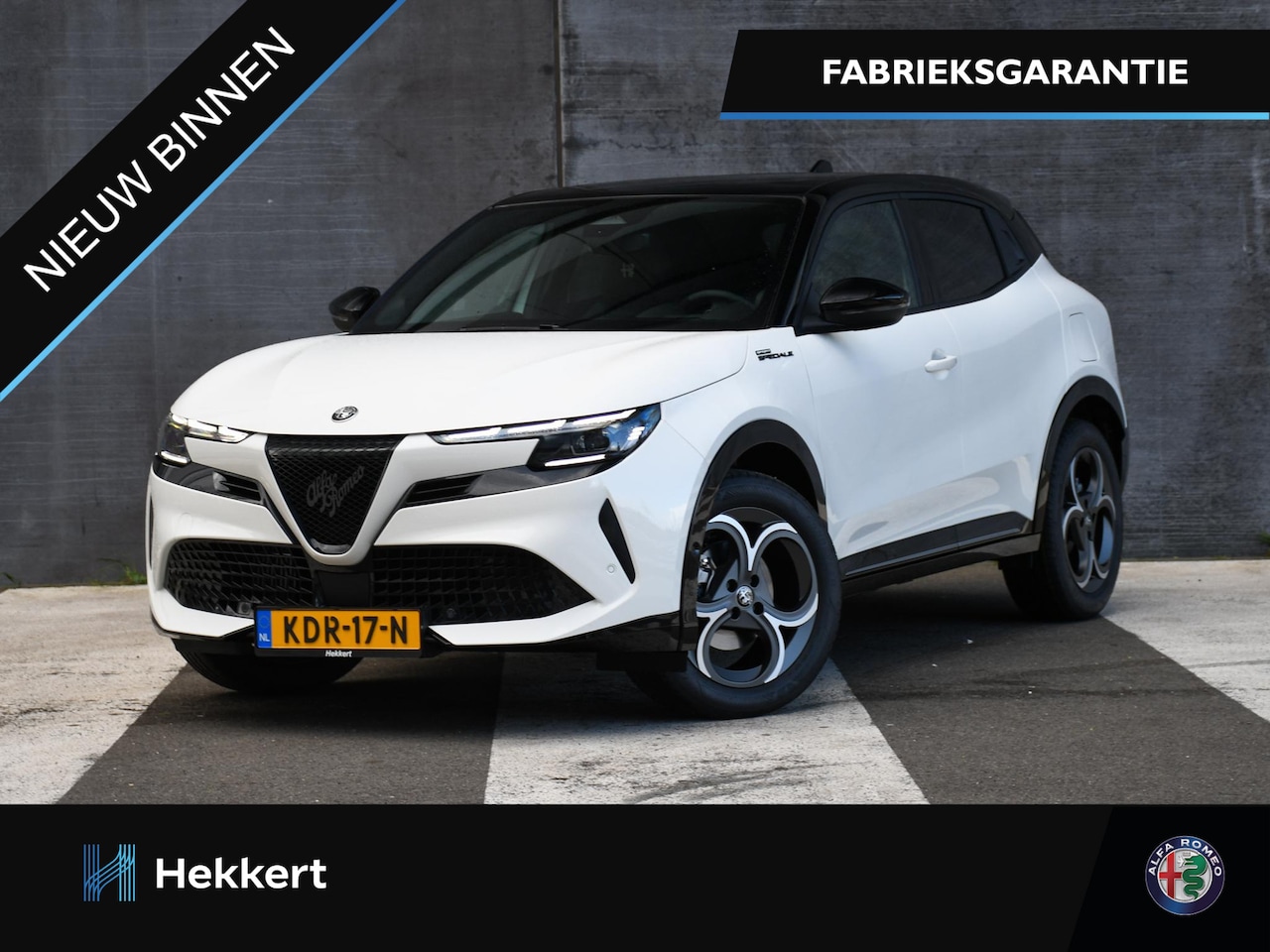 Alfa Romeo Junior - Ibrida Sport Speciale 1.2 Turbo Hybrid 145pk Automaat SCHUIF-DAK | ADAPT. CC | DODE HOEK | - AutoWereld.nl