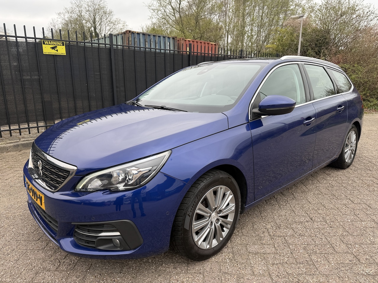 Peugeot 308 SW - 1.2 PureTech Allure Carplay/Clima/Cruise - AutoWereld.nl
