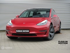 Tesla Model 3 - Long Range AWD 75 kWh | Pano | Stoelverwarming voor en achterin | Autopilot | ACC | Keyles