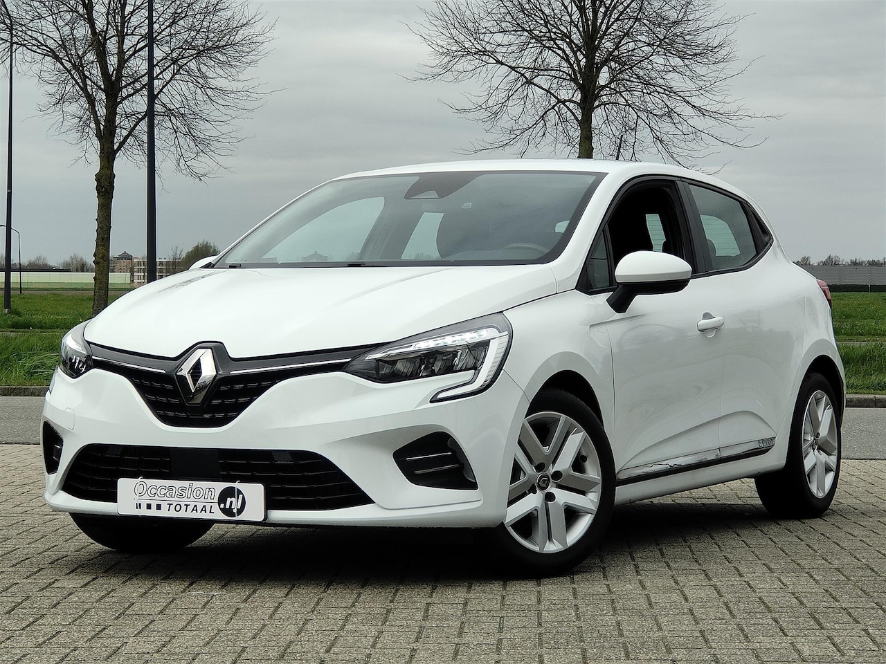 Renault Clio - 1.0 TCe Zen | Carplay | LED | Cruise | Stoelverwarming - AutoWereld.nl
