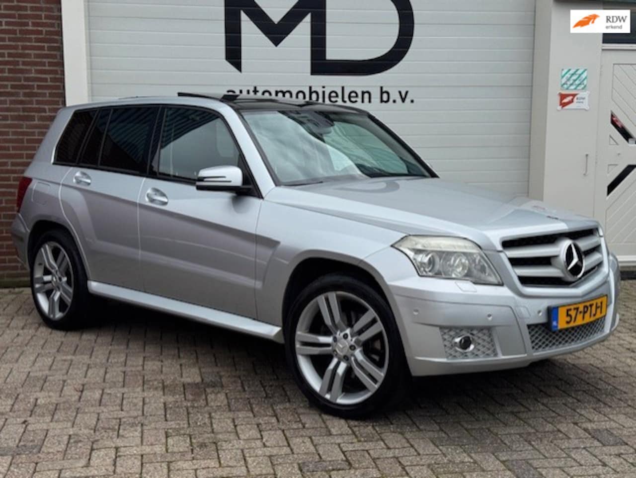 Mercedes-Benz GLK-klasse - 350 4-Matic -Panoramadak-Trekhaak - AutoWereld.nl