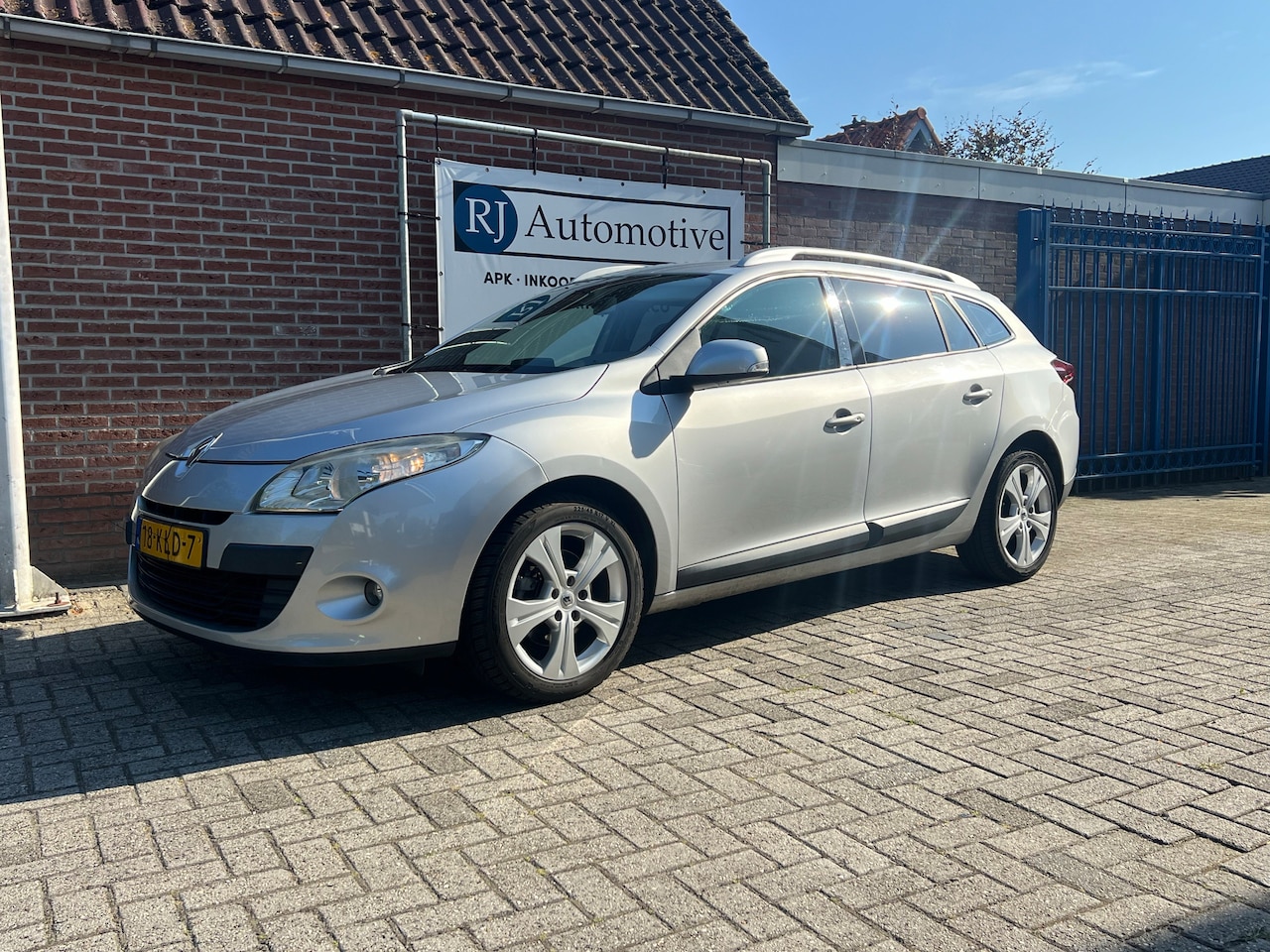 Renault Mégane Estate - 2.0 TCe 180PK Dynamique APK/NAP/CLIMA - AutoWereld.nl