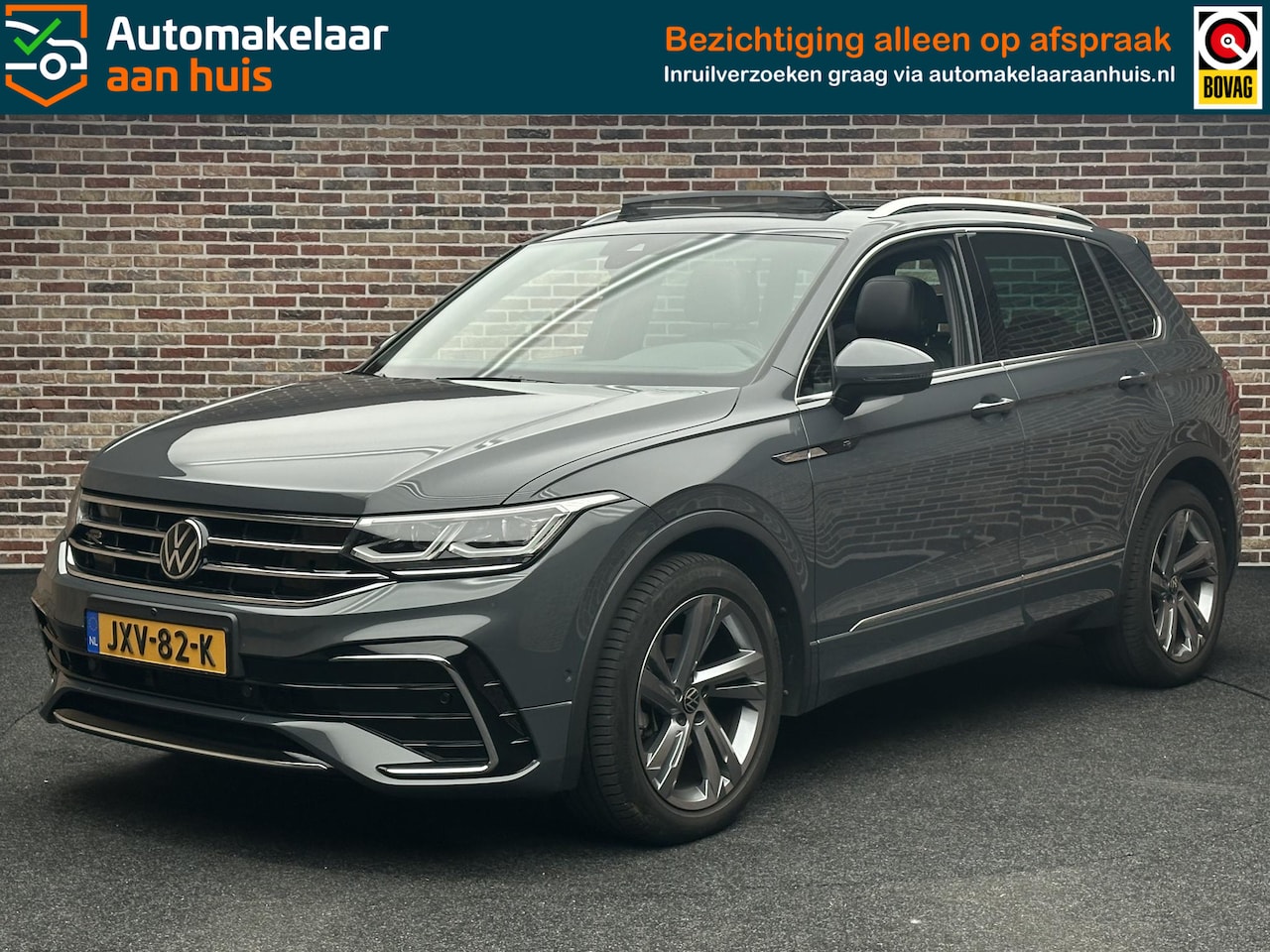 Volkswagen Tiguan - 1.5 TSI R-Line Business+ Panorama IQ Trekhaak Sfeer Virtual - AutoWereld.nl