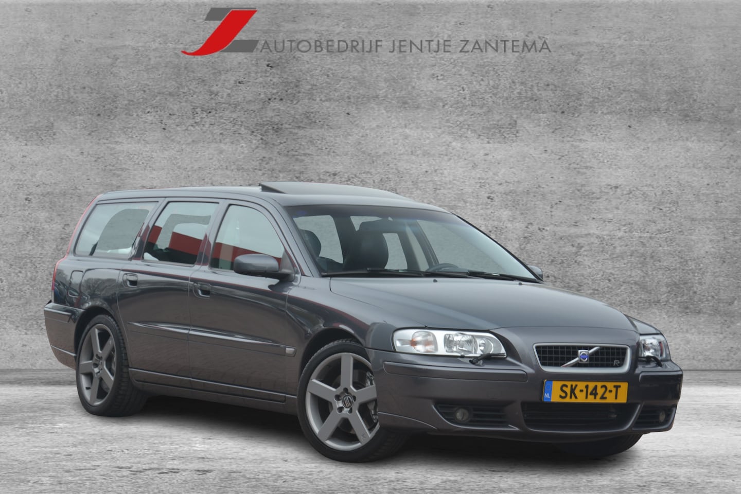 Volvo V70 - 2.5 R | Schuif-kanteldak | Memory seats | Leer | Stoelverwarming | LPG | BTW auto | - AutoWereld.nl