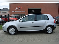 Volkswagen Golf - 1.6 Trendline airco trekhaak automaat apk 31-03-2027 inruil mogelijk