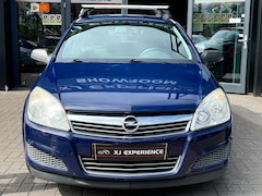 Opel Astra - 1.4 Essentia