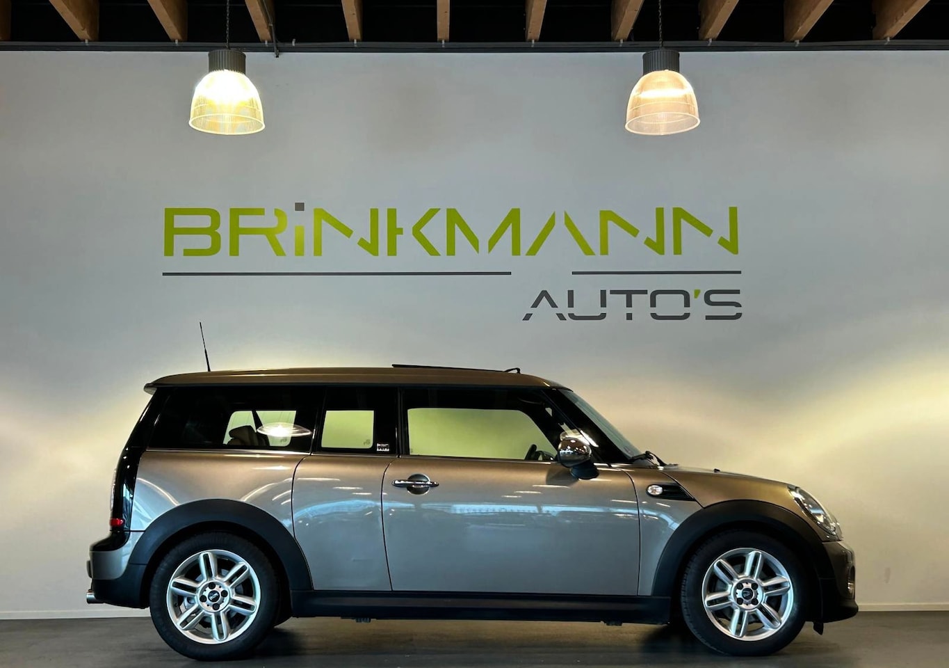 MINI Clubman - Mini 1.6 One Holland Street - Leer - Pano - 1e Eign. - AutoWereld.nl