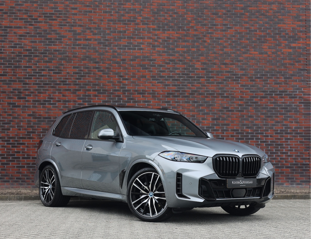 BMW X5 - 50e xDrive | Pano - Trekhaak - Bowers & Wilkins - AutoWereld.nl