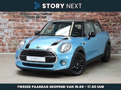 MINI Cooper - Hatchback Business 5 deurs / Navigatiesysteem / Airconditioning / Cruise Control / 16 Inch