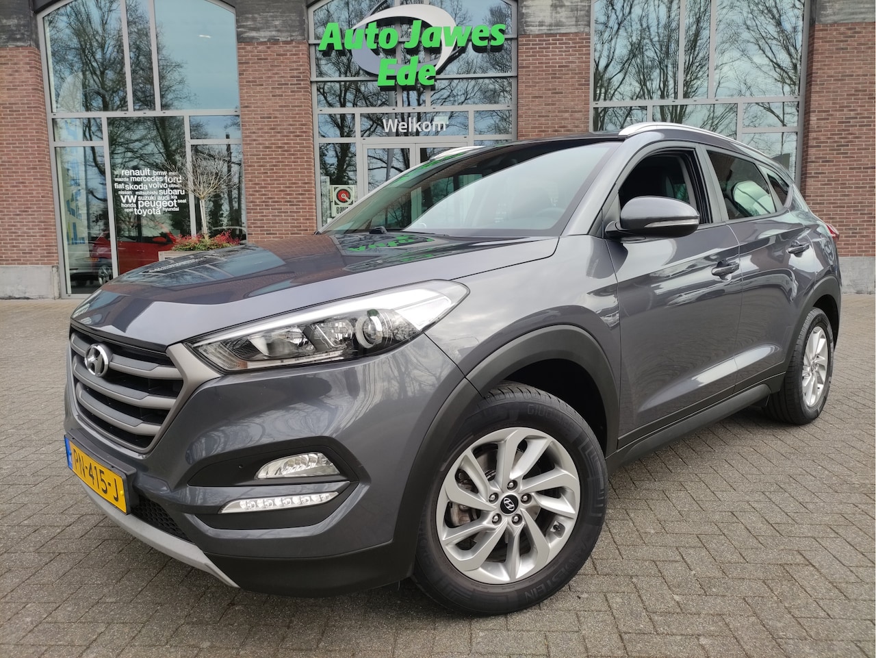 Hyundai Tucson - 1.6 GDi Anniversary Edition Trekhaak - Achteruitrijcamera - Parkeersensoren - Stoelverwarm - AutoWereld.nl