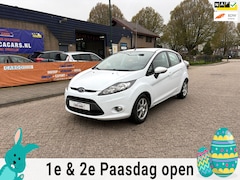 Ford Fiesta - 1.6 TDCi ECOnetic Titanium NIEUWE APK