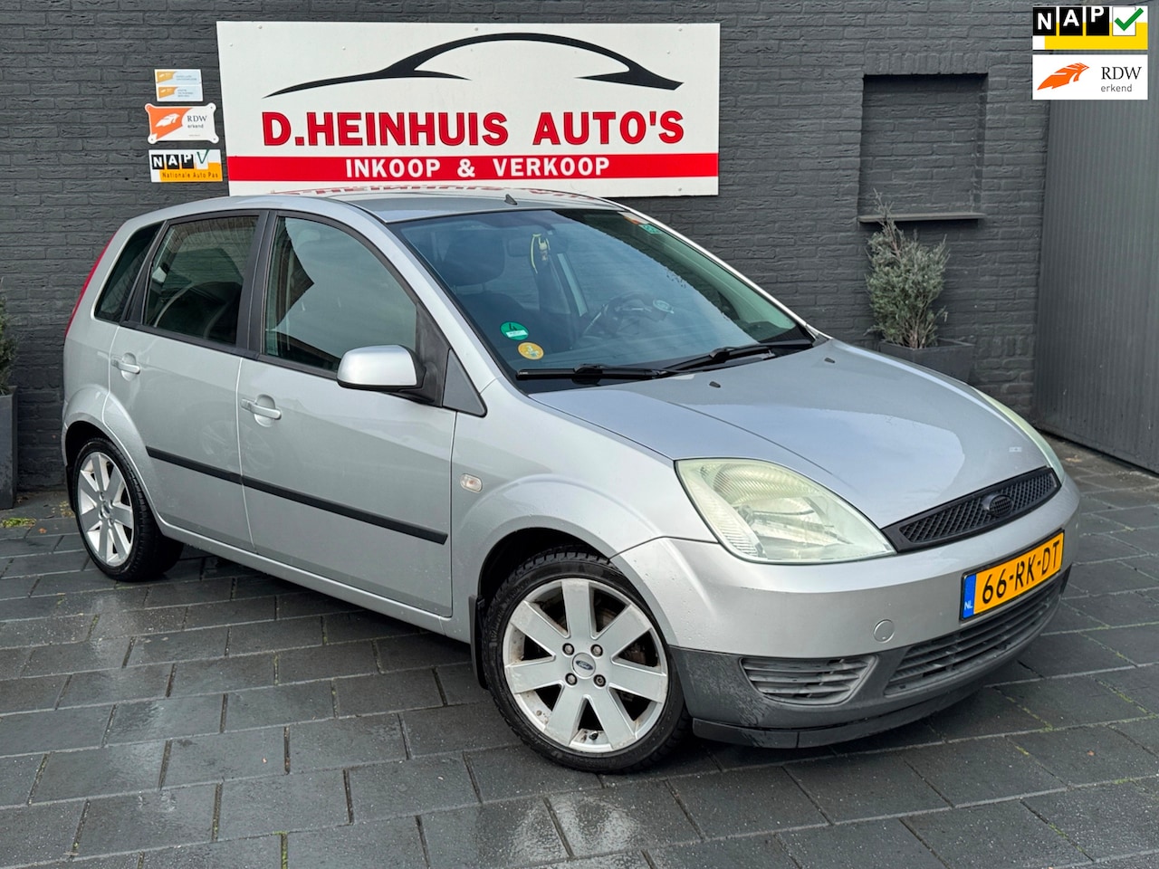 Ford Fiesta - 1.3 Futura |5DRS|APK 03-2027 - AutoWereld.nl