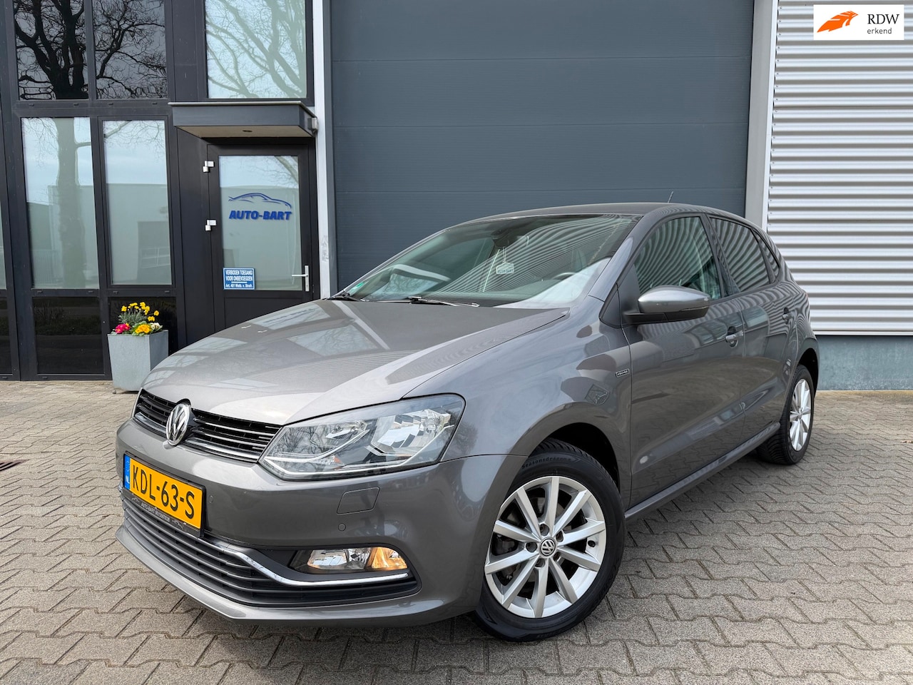 Volkswagen Polo - 1.0 LOUNGE| stoelverw| Airco| beurt en apk - AutoWereld.nl