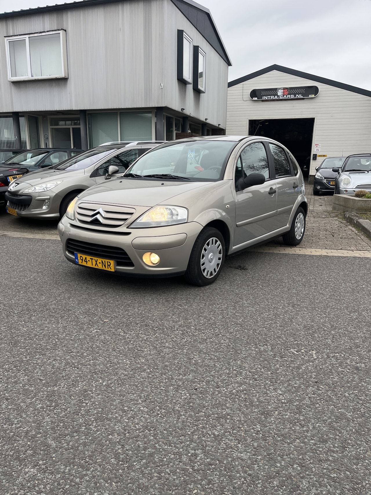 Citroën C3 - 1.4i-16V Ambiance Cima enz. Zeer nette en goed rijdende C3 met nieuwe Apk 03-04-2027 - AutoWereld.nl