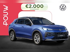 Volkswagen T-Roc - 1.5 eTsi 115pk Life First Edition | 18" Velgen | Trekhaak Wegklapbaar