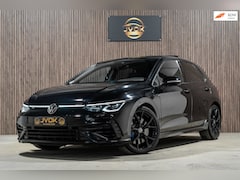 Volkswagen Golf - 2.0 TSI R 4Motion PANO IQ CAMERA