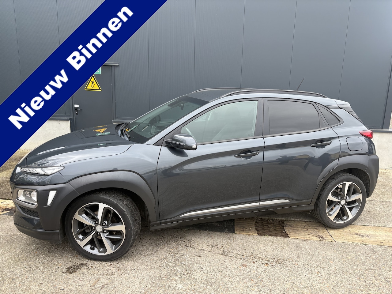 Hyundai Kona - 1.0T Premium 1.0T Premium - AutoWereld.nl