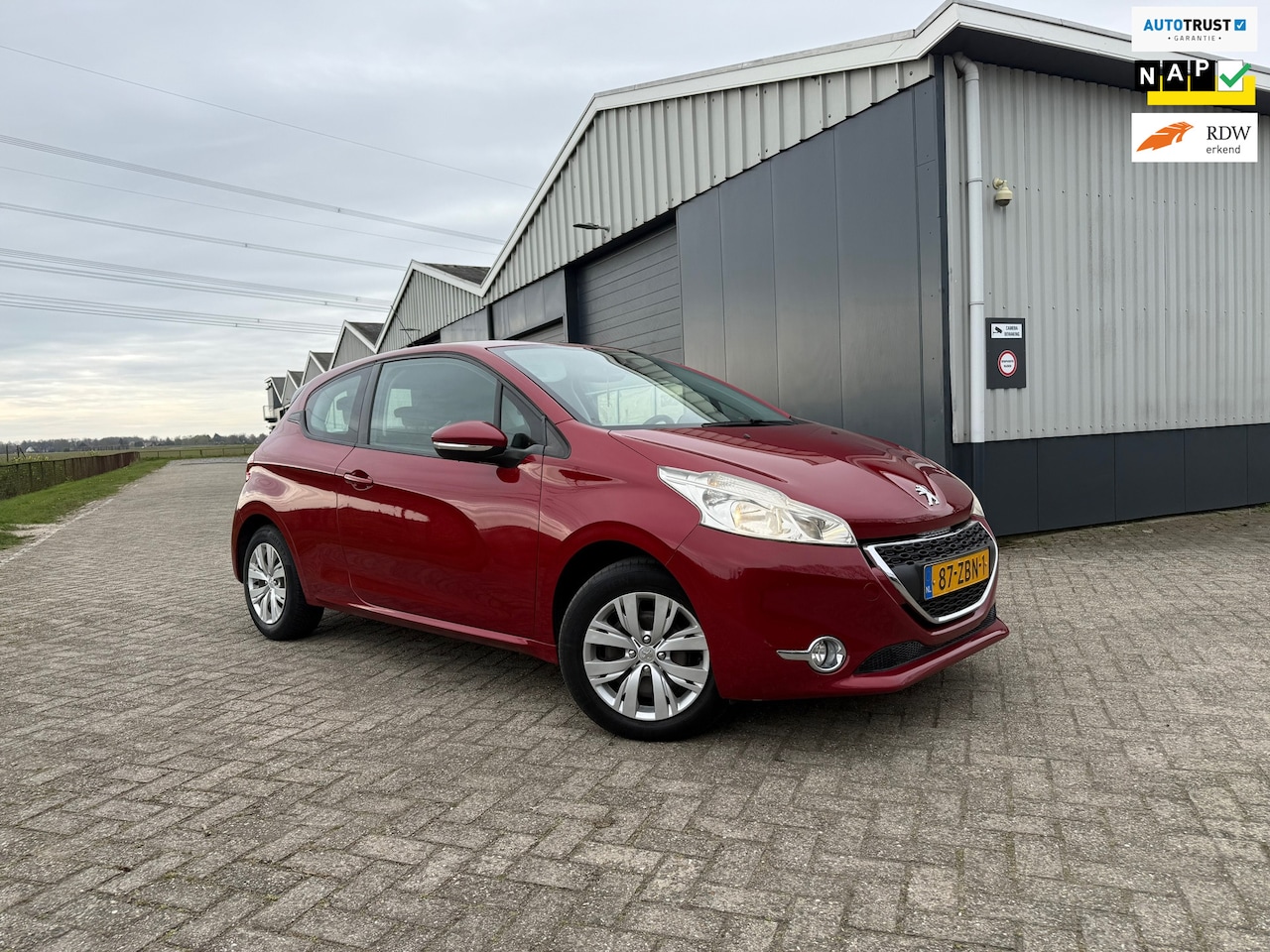 Peugeot 208 - 1.2 VTi Active Airco/CruiseControl/Navi - AutoWereld.nl