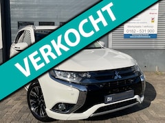 Mitsubishi Outlander - 2.0 PHEV Executive Edition|2015|Cruise|PDC|Camera|NAP|