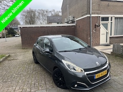 Peugeot 208 - 1.6 B.HDi Blue Bleutooth Ledverlichting Lage Km