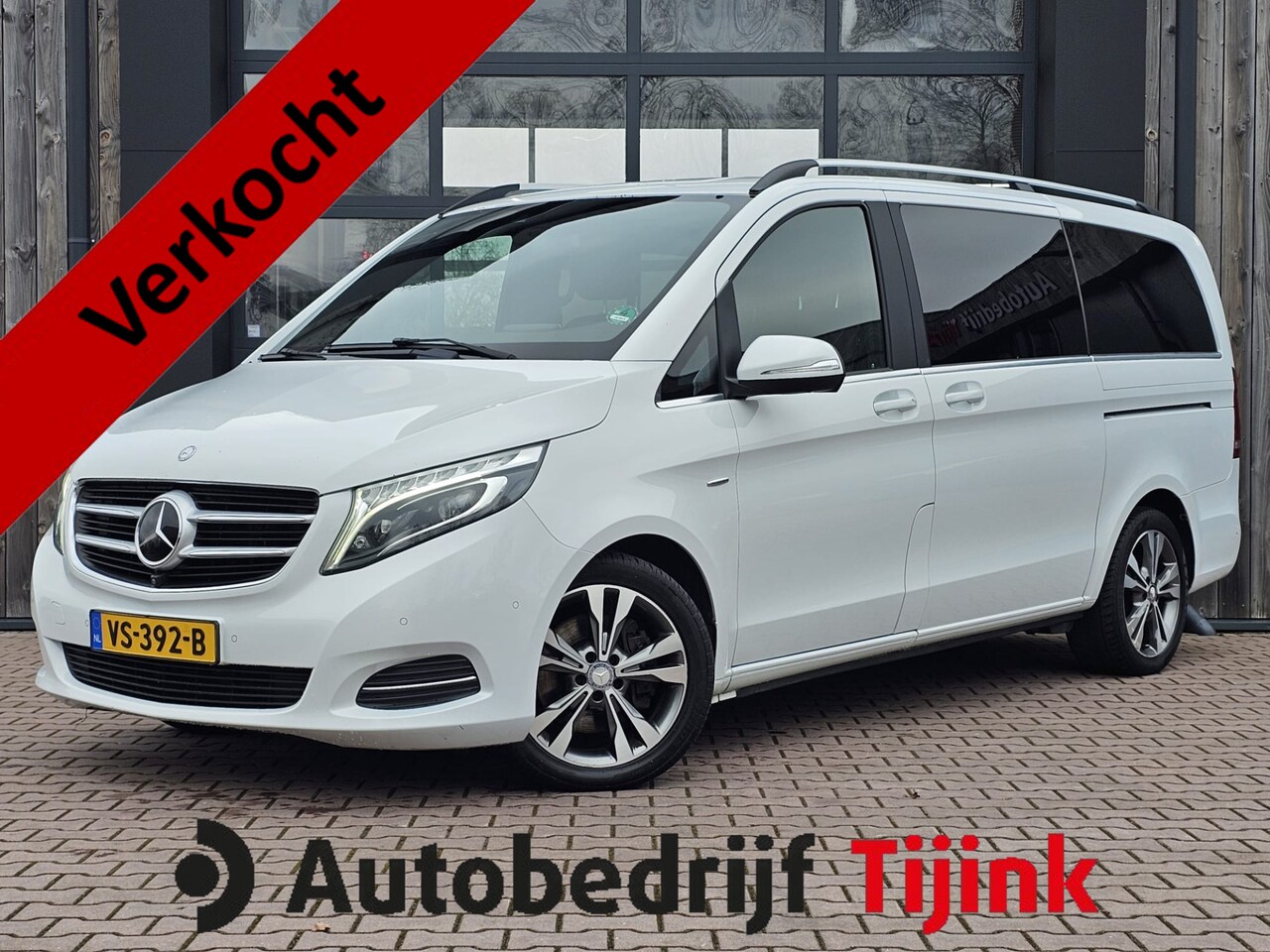 Mercedes-Benz V-klasse - 250d Lang DC Avantgarde Edition | LED | 2x Elektrische schuifdeur | Elektrische stoelen + - AutoWereld.nl
