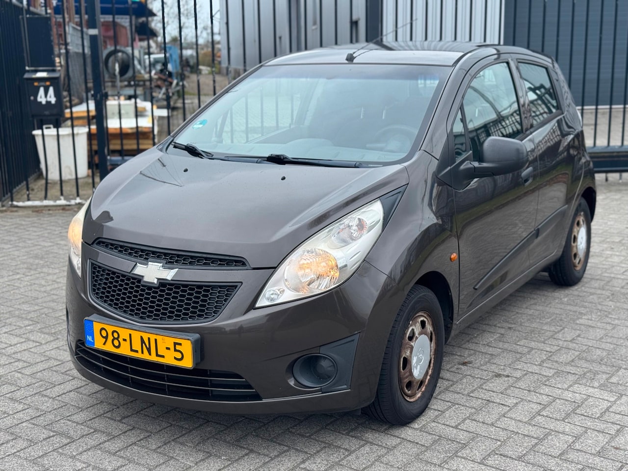 Chevrolet Spark - 1.0 16V L 5 Deurs - AutoWereld.nl