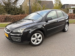 Ford Focus - 1.6-16V Futura APK/Carkit/Bluetooth