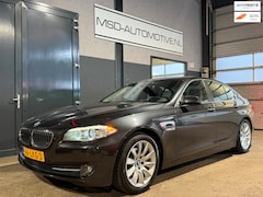 BMW 5-serie - 523i High Executive Leer Stoelverwarming Head Up NAP