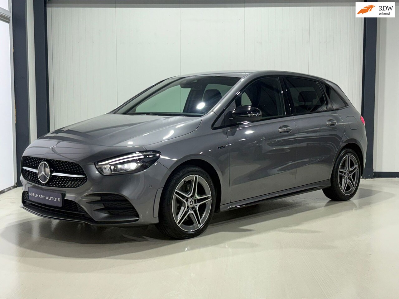 Mercedes-Benz B-klasse - 250 e Business AMG Limited / Navigatie full map / Camera / Cruise control / Climate contro - AutoWereld.nl