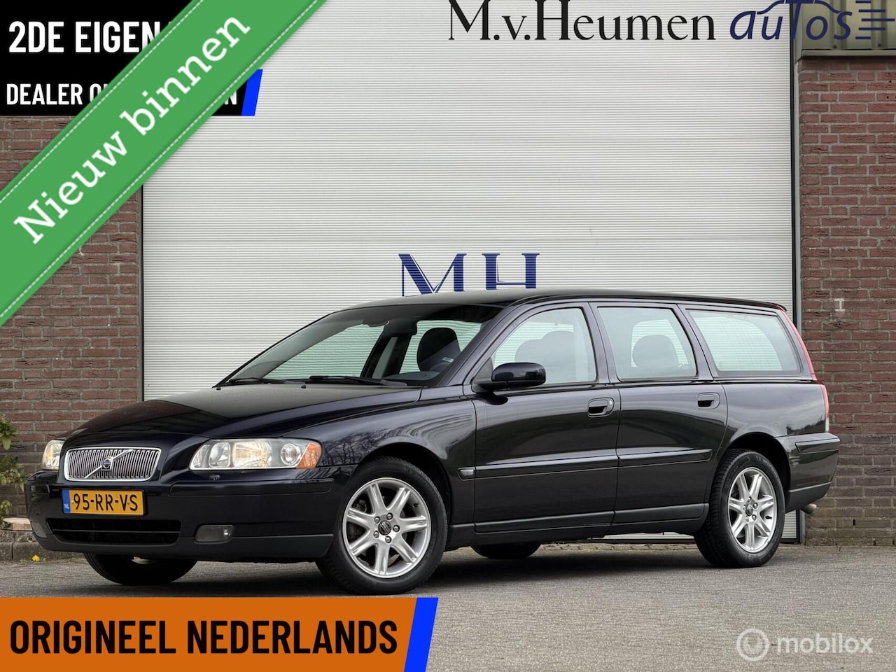 Volvo V70 - 2.4 Momentum BTW Dealer onderhouden 2De Eigenaar - AutoWereld.nl