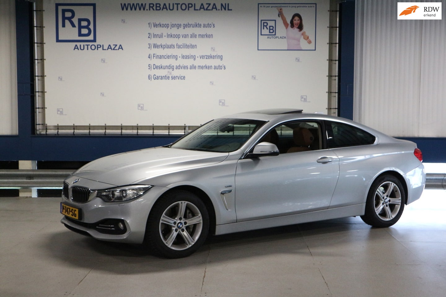 BMW 4-serie Coupé - 435i xDrive High Executive / S-DAK - 306 PK - 4x4 - MEMORY ! ! ! - AutoWereld.nl